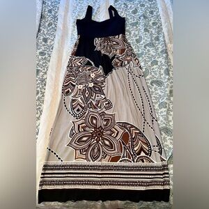 Maxi dress, no zippers